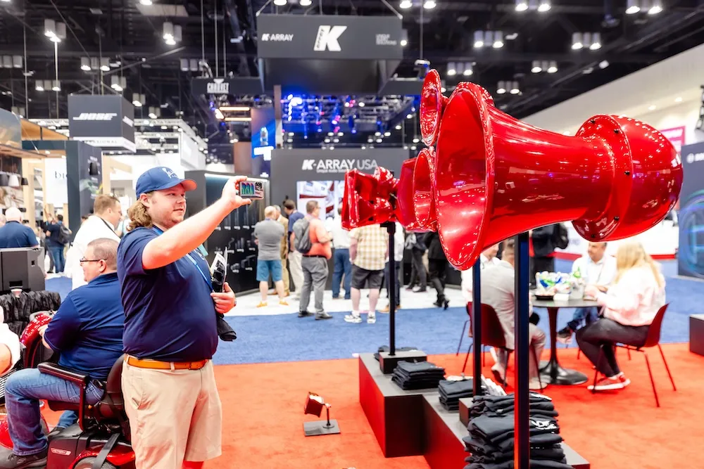 3v6a7033.june 11 2025.hour10.min32